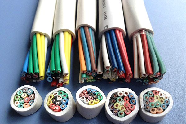What are the main properties of mineral cables?